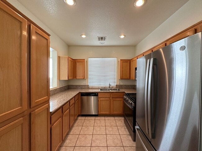 Building Photo - SANTA BARBARA AT SUMMERLIN