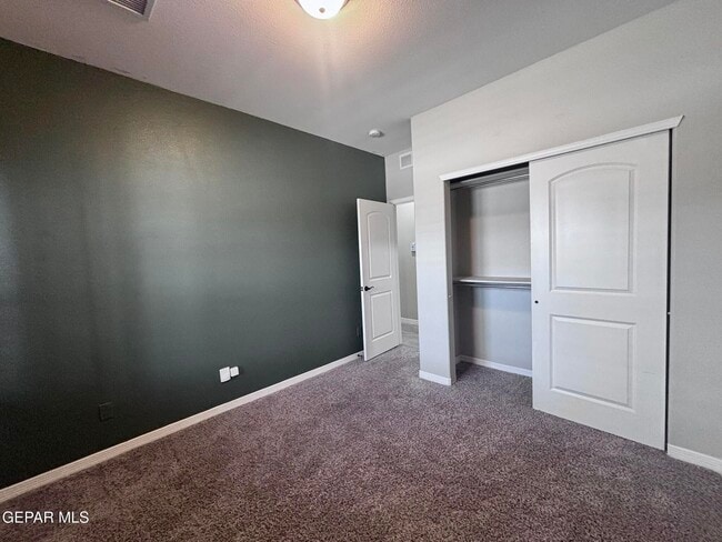 Building Photo - 15152 Imagine Dr