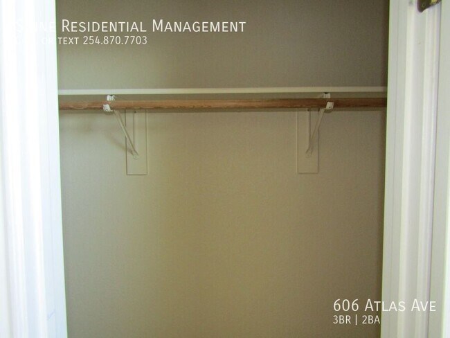 Building Photo - 606 Atlas Ave
