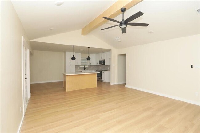 Building Photo - 5203 Mossgrey Ln