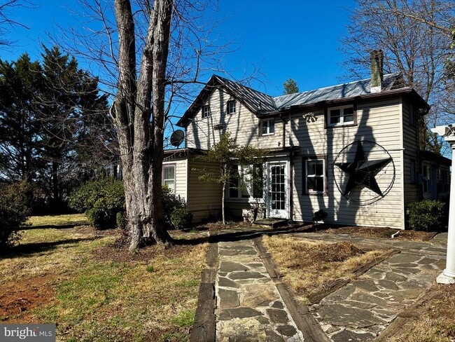 Building Photo - 8122 John Mosby Hwy