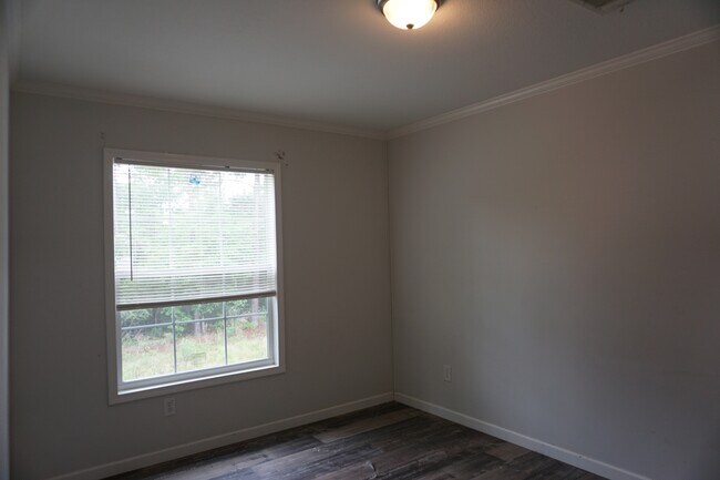 Building Photo - 4656 Eagle Way