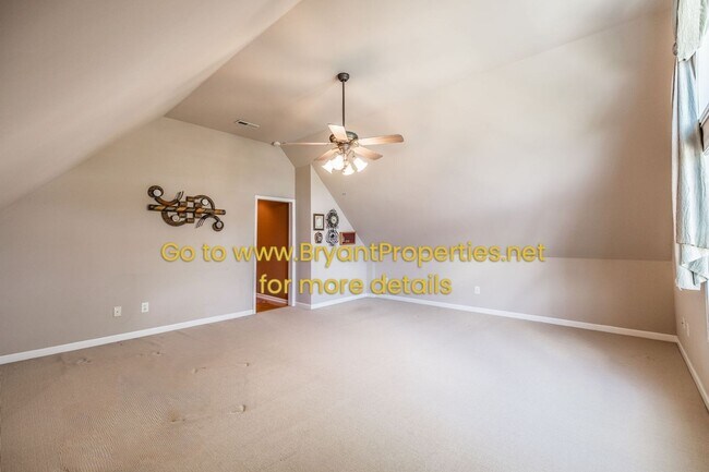 Building Photo - Madison/Rivergate Area - 3 Bedroom, 2.5 Baths