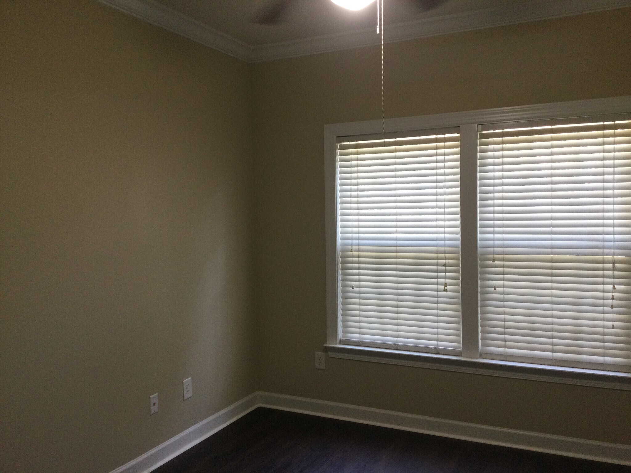 Building Photo - 8669 Hickory Creek Ln