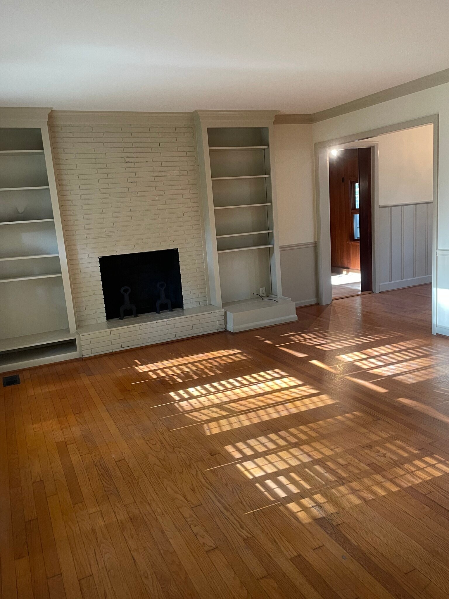 Building Photo - 208 Foxboro Ln