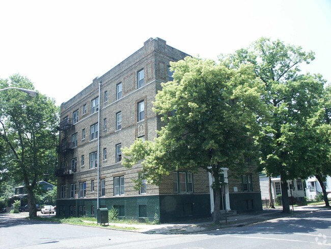 Primary Photo - 23 Harvard St