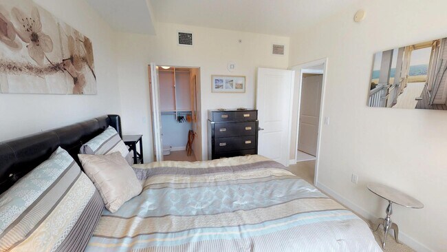 Building Photo - 480 Hibiscus St