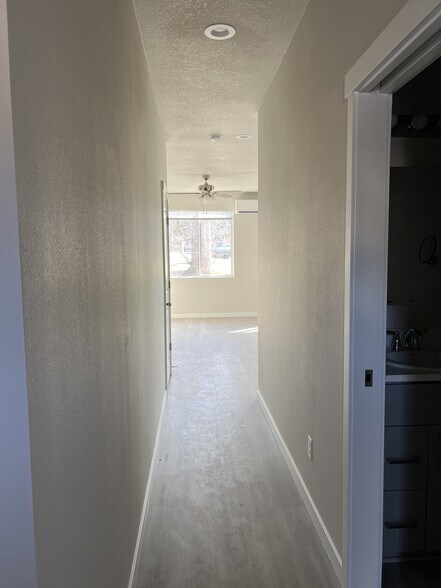 Hallway from Front door to Kitchen - 4840 48th Loop