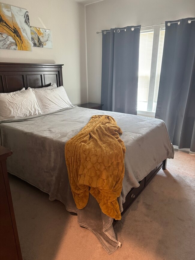 Building Photo - 140 Spring Grove Way