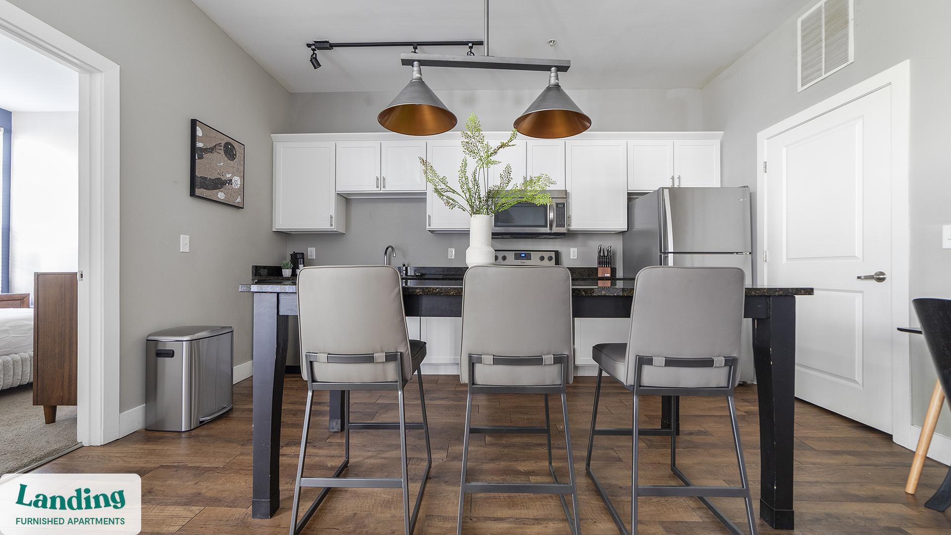 Building Photo - 41 E 9th Ave