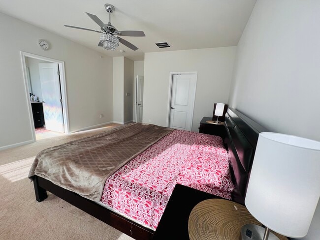 Building Photo - 3010 Mahican Cir