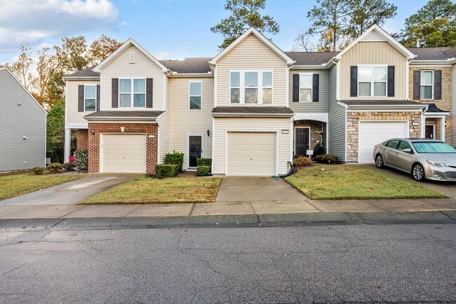 Building Photo - 8341 Hollister Hills Dr