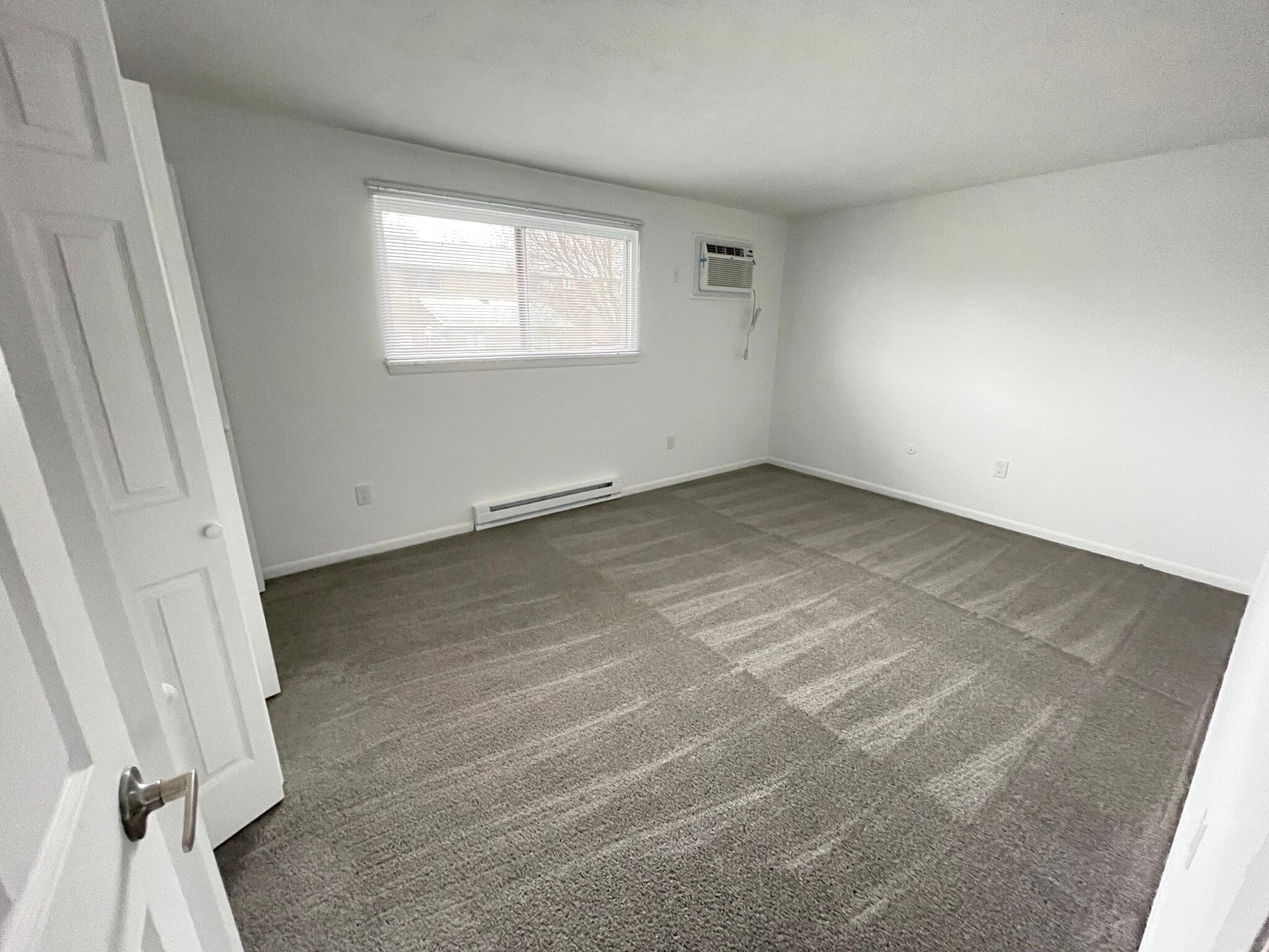 2nd Floor - Master Bedroom - 92 Autumn Chapel Way