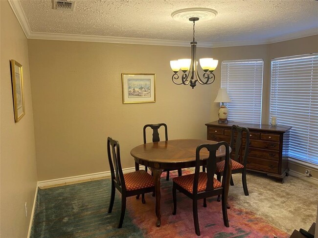 Building Photo - 1427 Bugle Run Dr
