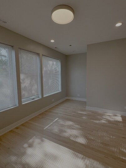 Building Photo - 6455 S St Lawrence Ave