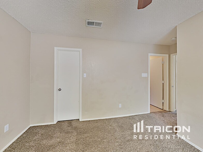 Building Photo - 609 Eagle Trace Dr