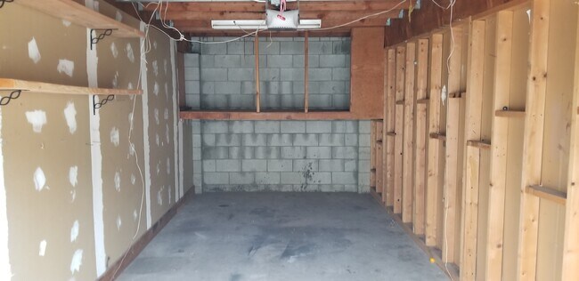 Building Photo - 1904 Heywood St