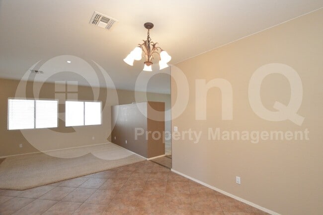Building Photo - 3371 E Canary Way