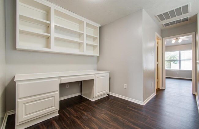 Building Photo - 25266 Boulder Bend Ln