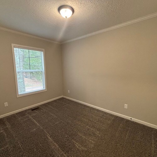 Building Photo - 105 Andrew Ave