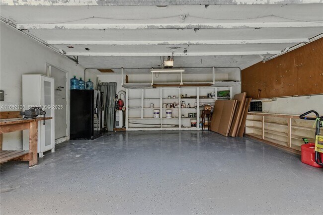 Building Photo - 17900 SW 77th Ave