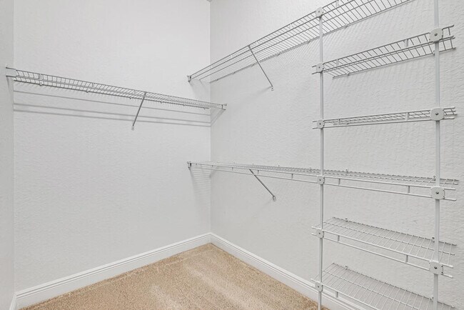 Building Photo - 9778 Bowline Dr