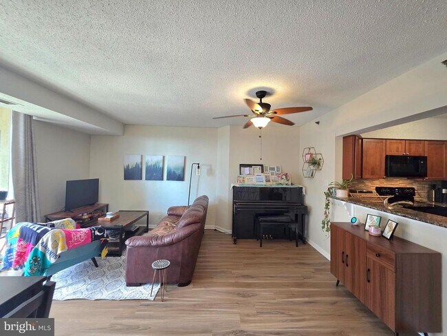 Building Photo - 5505 Seminary Rd