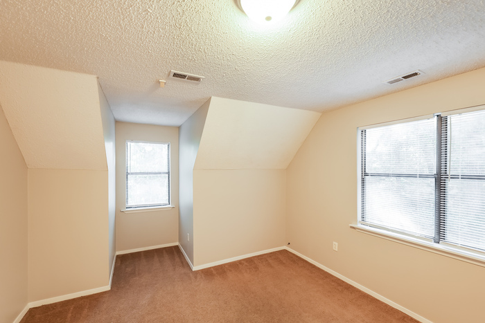 Building Photo - 13029 Allison Dr