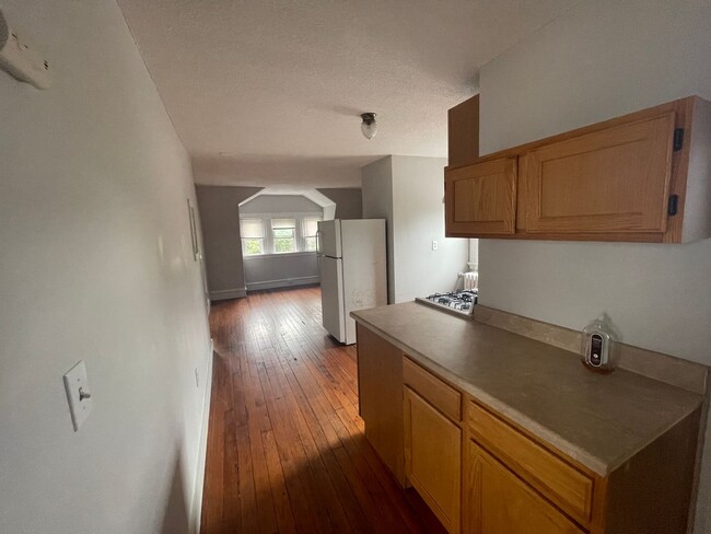 Primary Photo - 65 Edgewood Ave