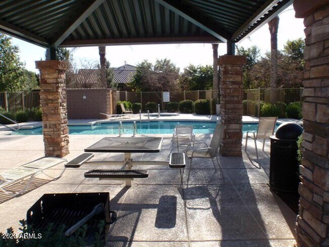 Building Photo - 1209 S Roger Way