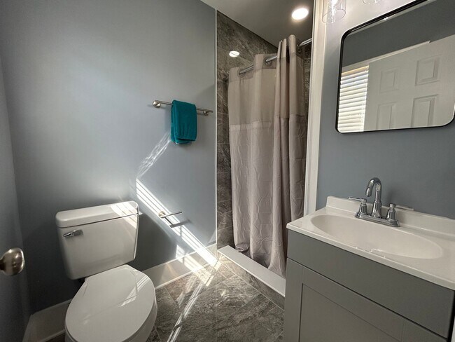 Building Photo - Fully upgraded home in Cedar Hills!