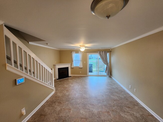 Building Photo - 6319 Sweetbay Dr