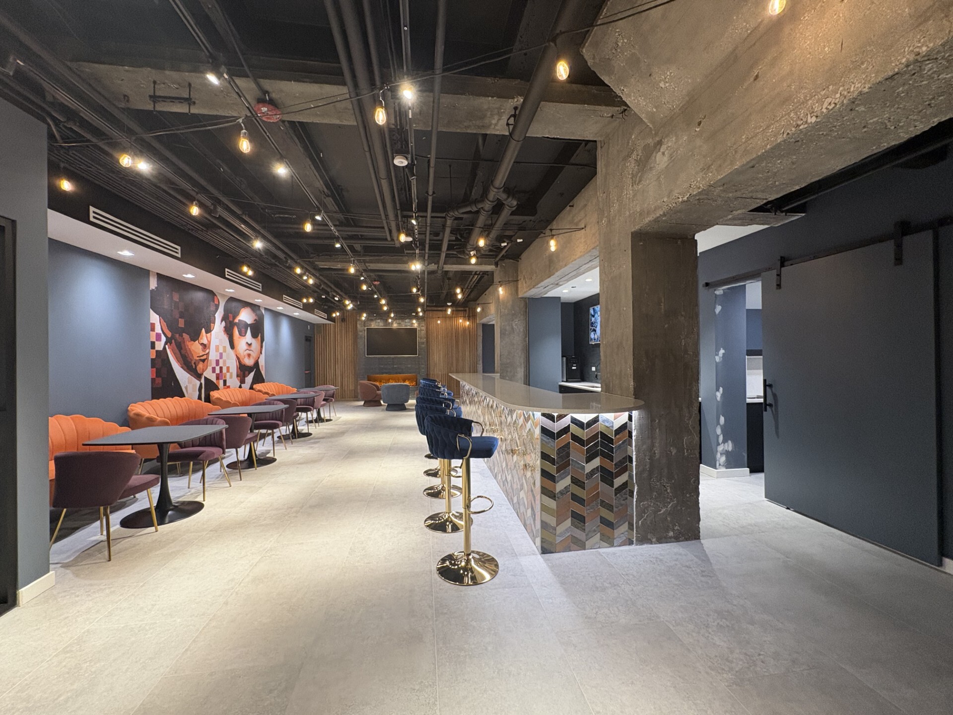 Building Photo - The Nest at Lincoln Park West