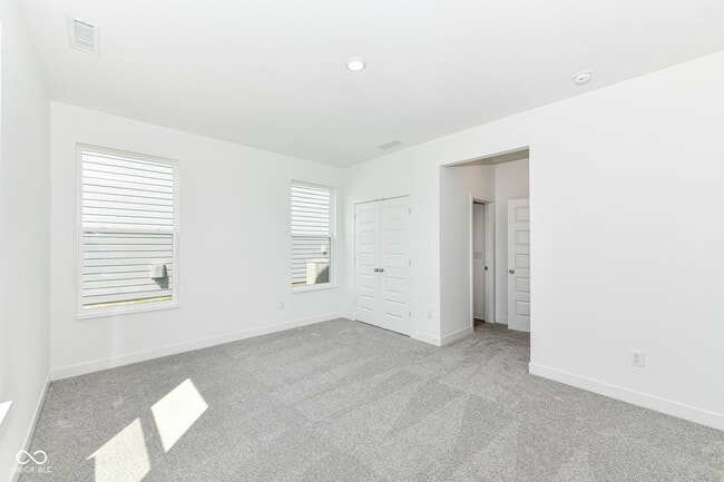 Building Photo - 5134 Golden Grv Dr