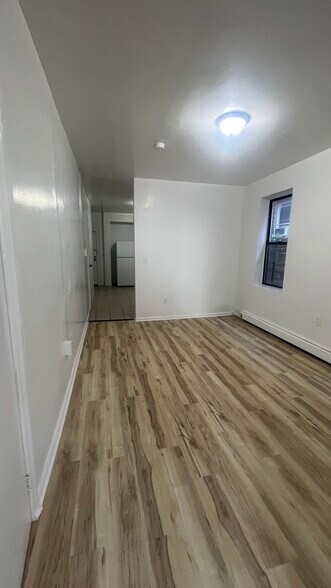 Building Photo - 28 Elmwood Ave