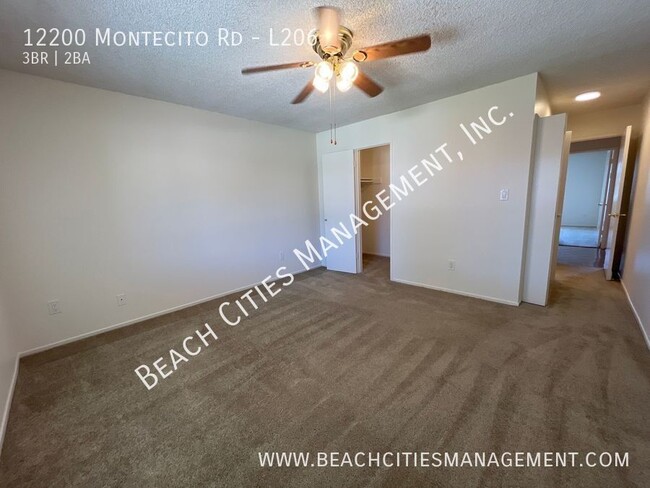 Building Photo - $300 off first month's rent! Nice Upper Un...