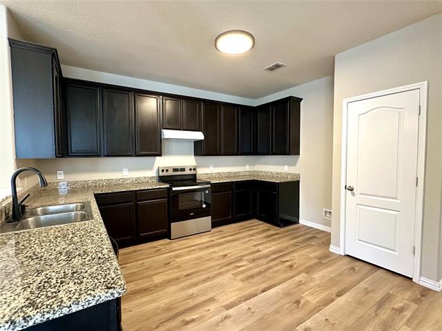 Building Photo - 725 Hartsfield St