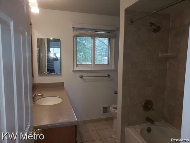 Building Photo - 5969 Slate Dr