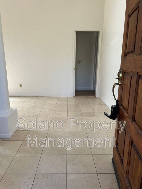 Building Photo - 1829 Nephi Dr