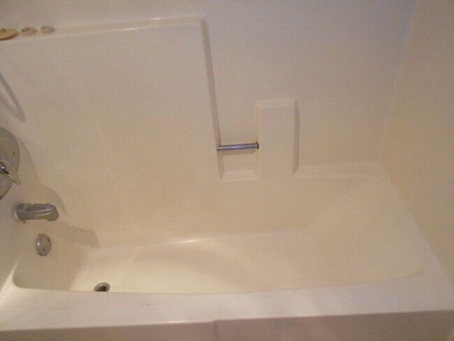 Building Photo - Lovely One bedroom Apartment in City Heights