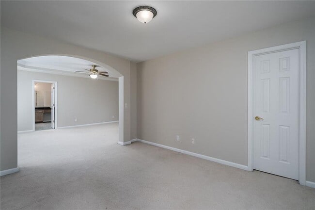 Building Photo - 174 Ennisbrook Dr SE