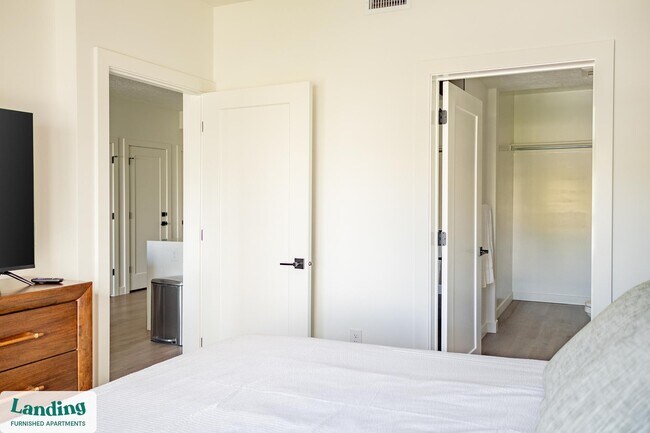 Building Photo - 357 E 500 S