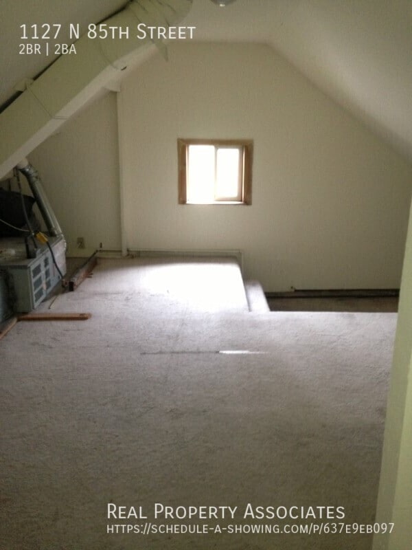 Building Photo - 1127 N 85th St