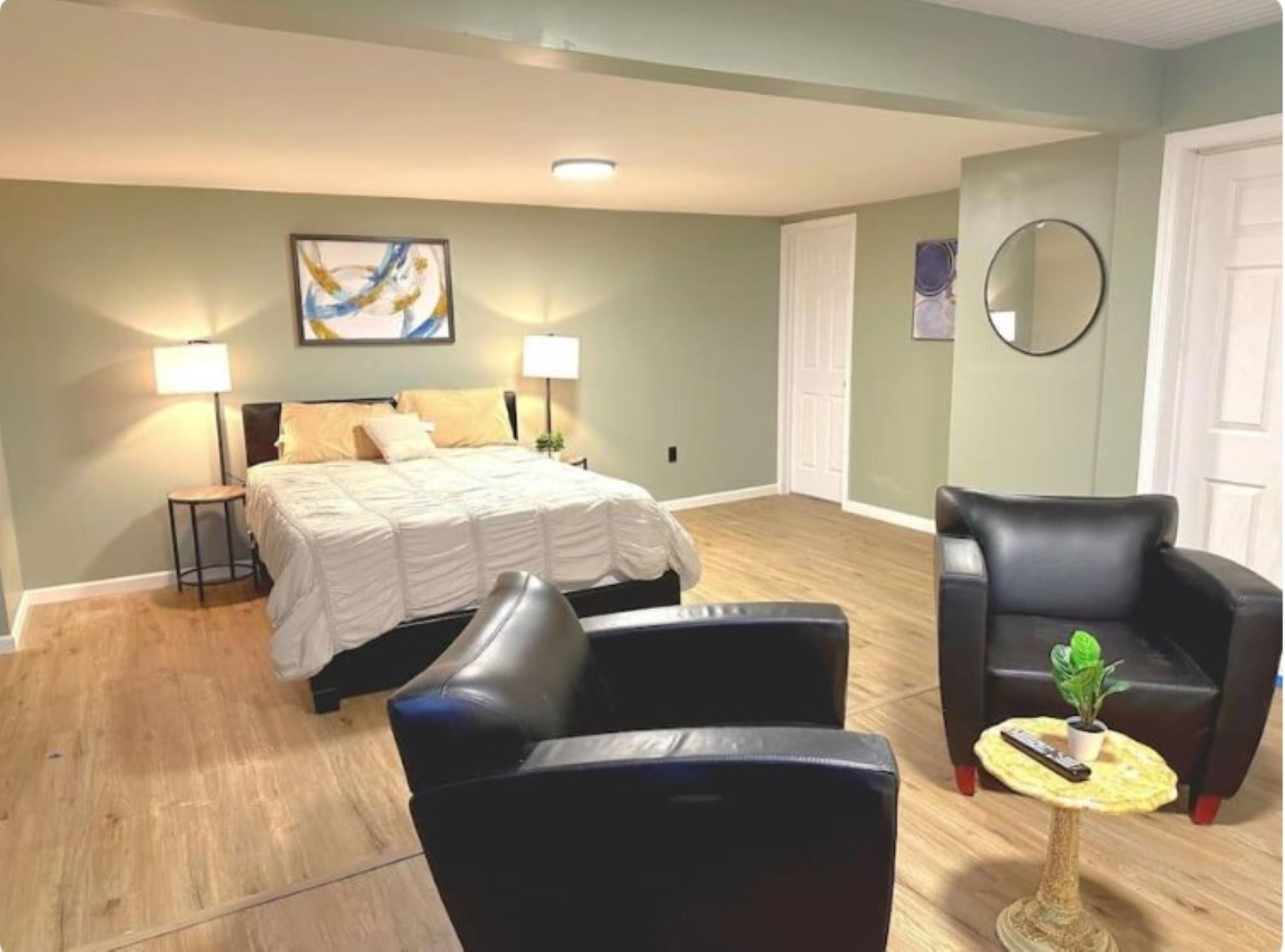 Building Photo - 1341 S Sandusky Ave