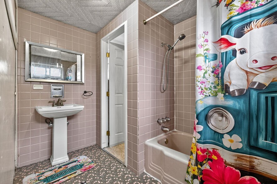 Building Photo - 3016 Grayson Ave