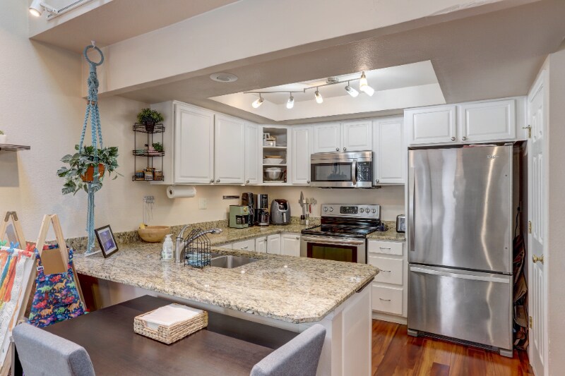 Building Photo - 2685 S Dayton Way