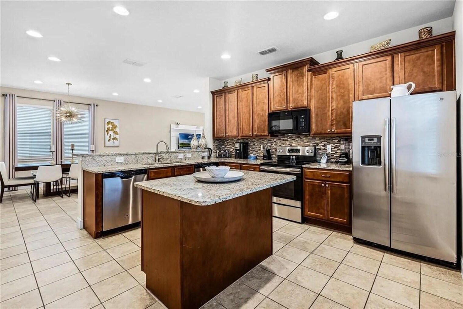 Building Photo - 220 Pendant Ct