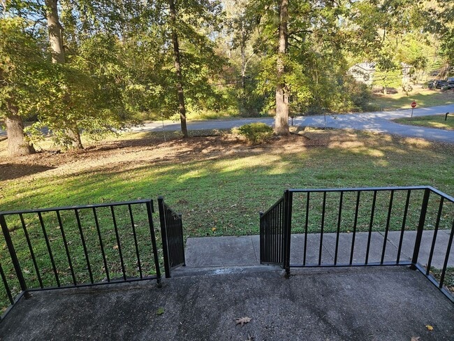 Building Photo - Charming Updated 3 Bedroom Home with Large...