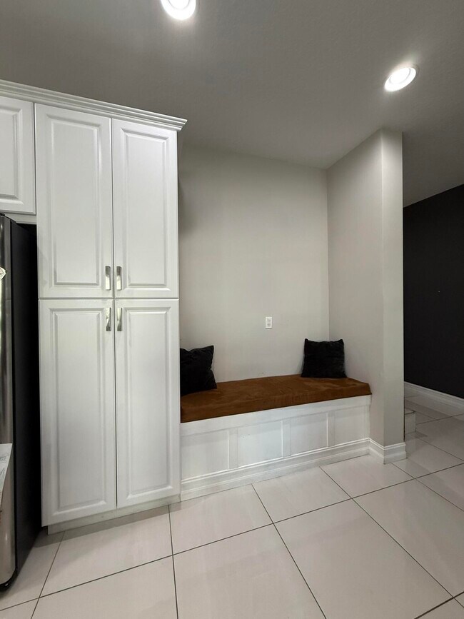 Building Photo - 56 Sabal Ct