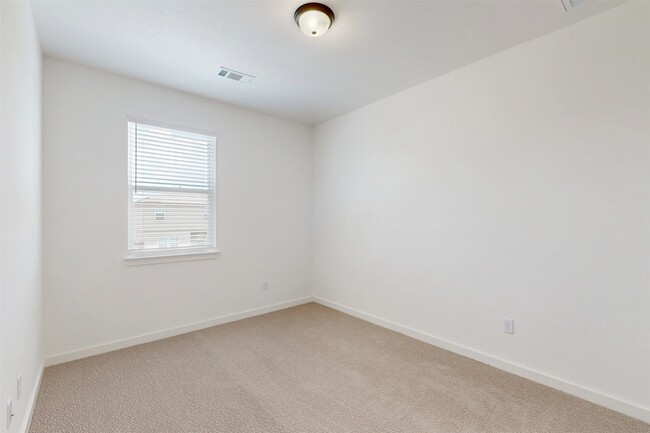 Building Photo - 1209 Dorothy Ln